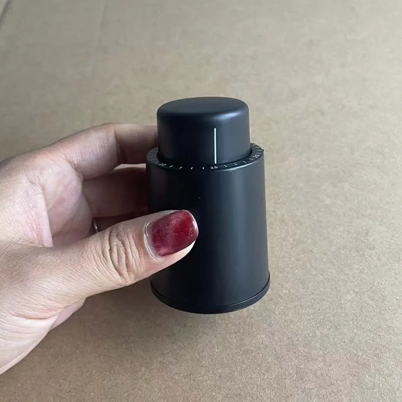 Pinbo 100pcs Custom LogoTop Seller Plastic Press Bottle Stopper Vacuum Wine Bottle Stopper