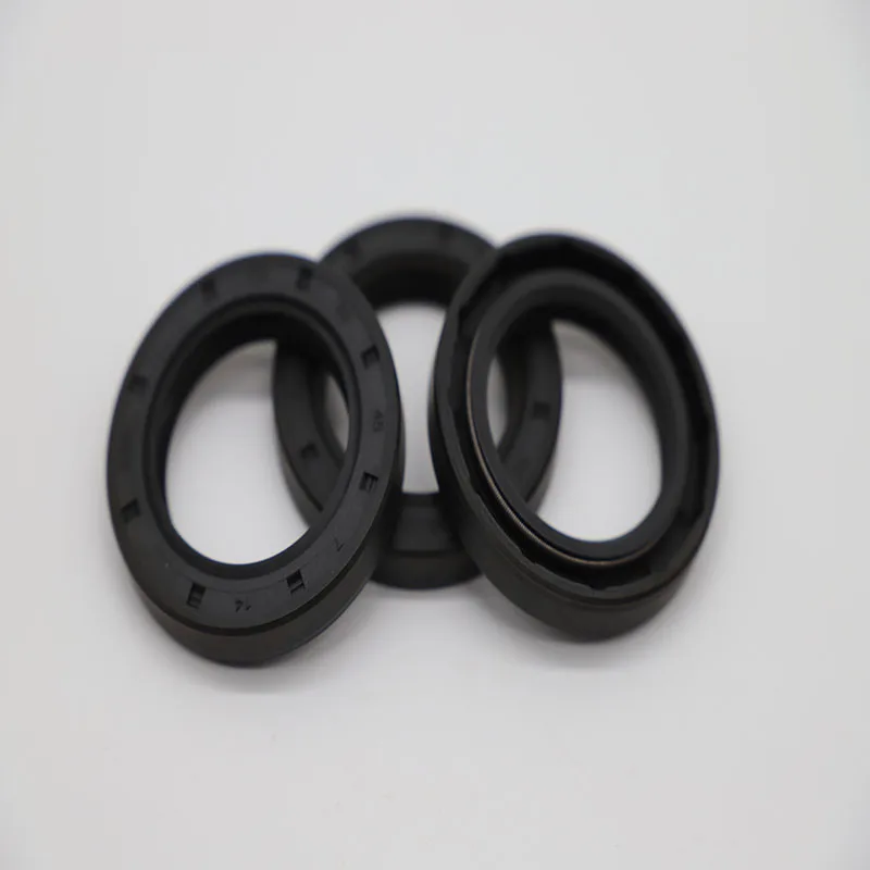 NAK FKM NBR Rubber Oil Seal High Pressure Oil Seal High Quality TC Frame Rotary Shaft Sealing