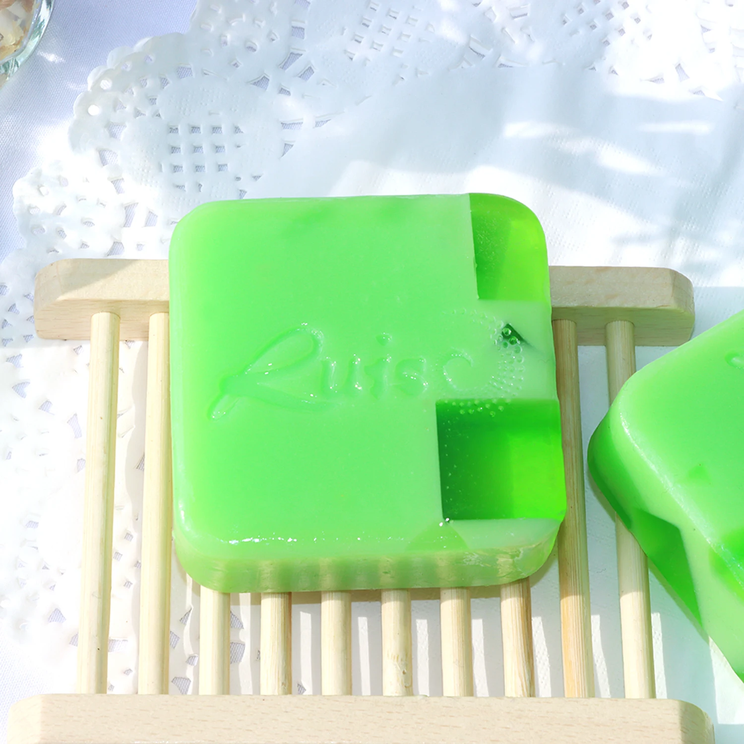 OEM wholesale private label olive oil moisturizing cleansing hand made granule aloe soap