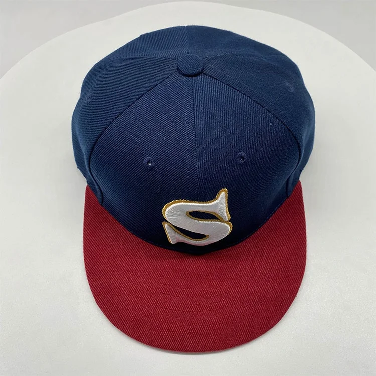 Custom 6 panel flat brim snapback hat 100% acrylic navy and maroon 3d embroidered snapback cap