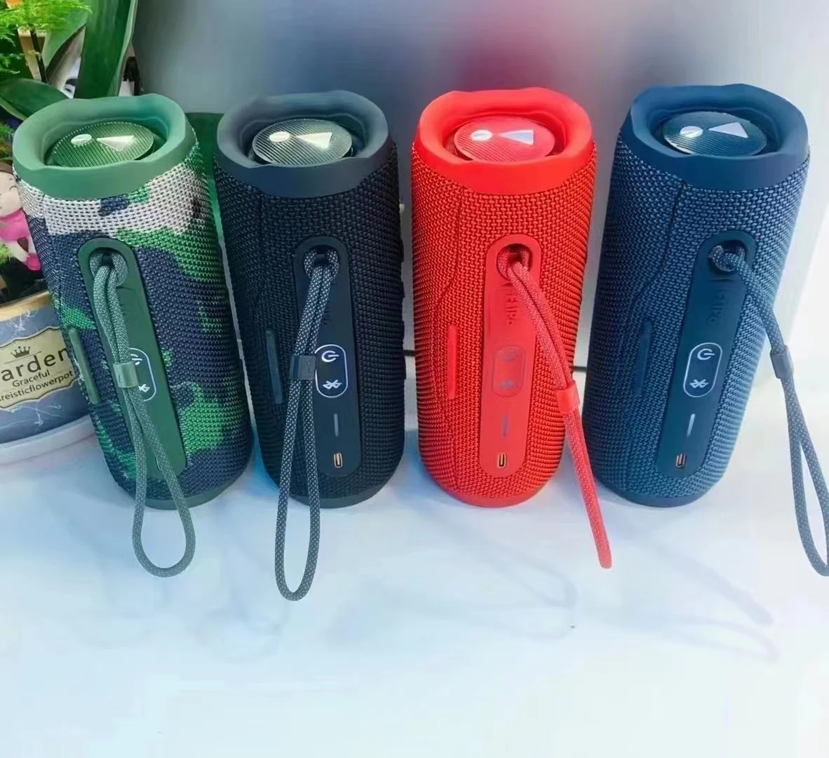 2023 Hot Sale Flip6 factory direct sales New Arrival Speaker Mini Small Subwoofer Speaker For Party