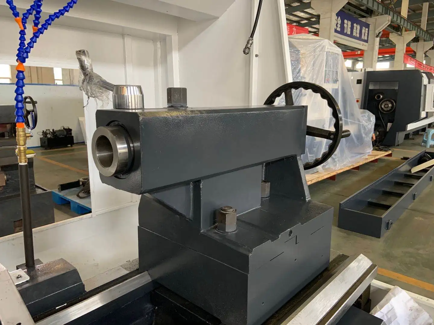 CK6185E cnc lathe machine in Dalin