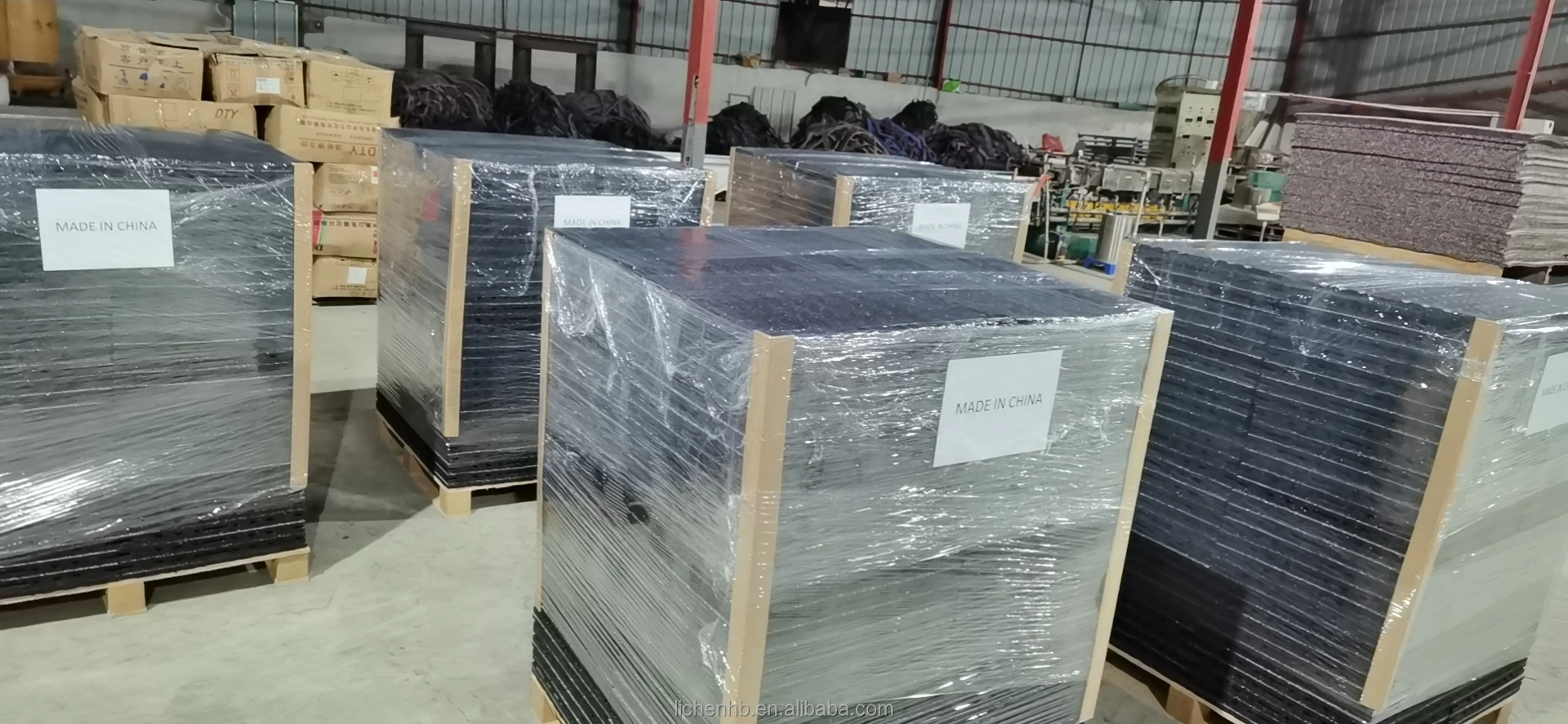 Наиболее популярная Прочная резиновая напольная плитка 15% EPDM и SBR для тренажерного зала Противоскользящий резиновый коврик 30 мм