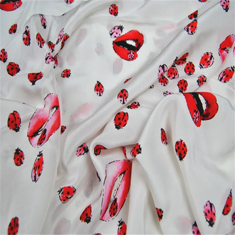 
 Модная красивая 100% Шелковая чистая CDC крепдешиновая ткань красные губы Улучшенная белая для мужчин и женщин одежда для сна кружевная рубашка ткань  