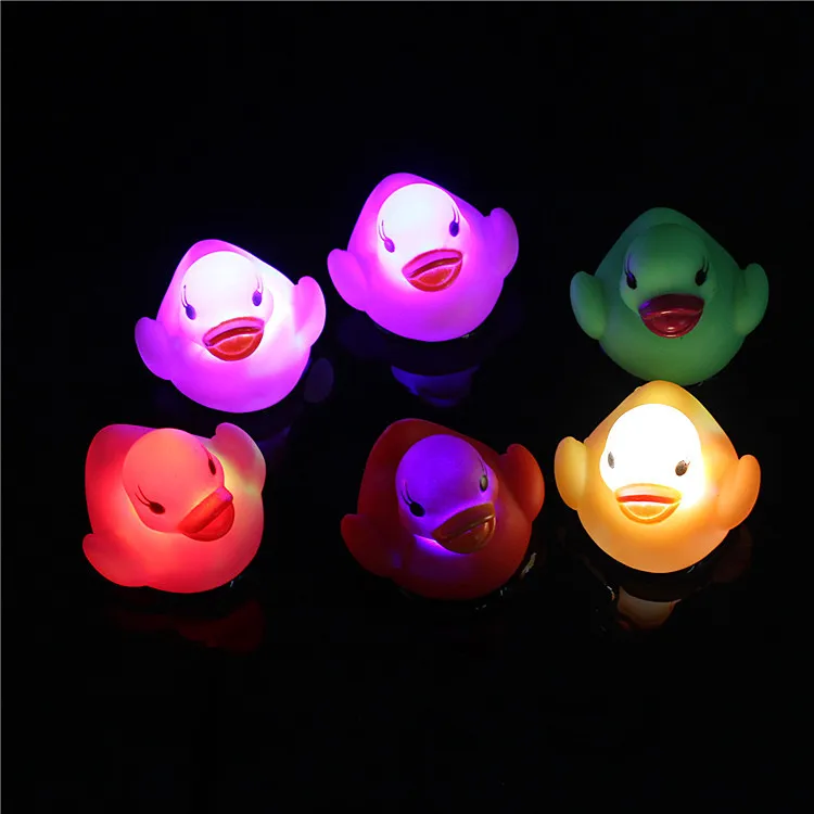 Baby Bath Water Toy Sparkling Led light PVC Rubber Duck Bath Toy Squeeze Floating Yellow Duck with Whistle