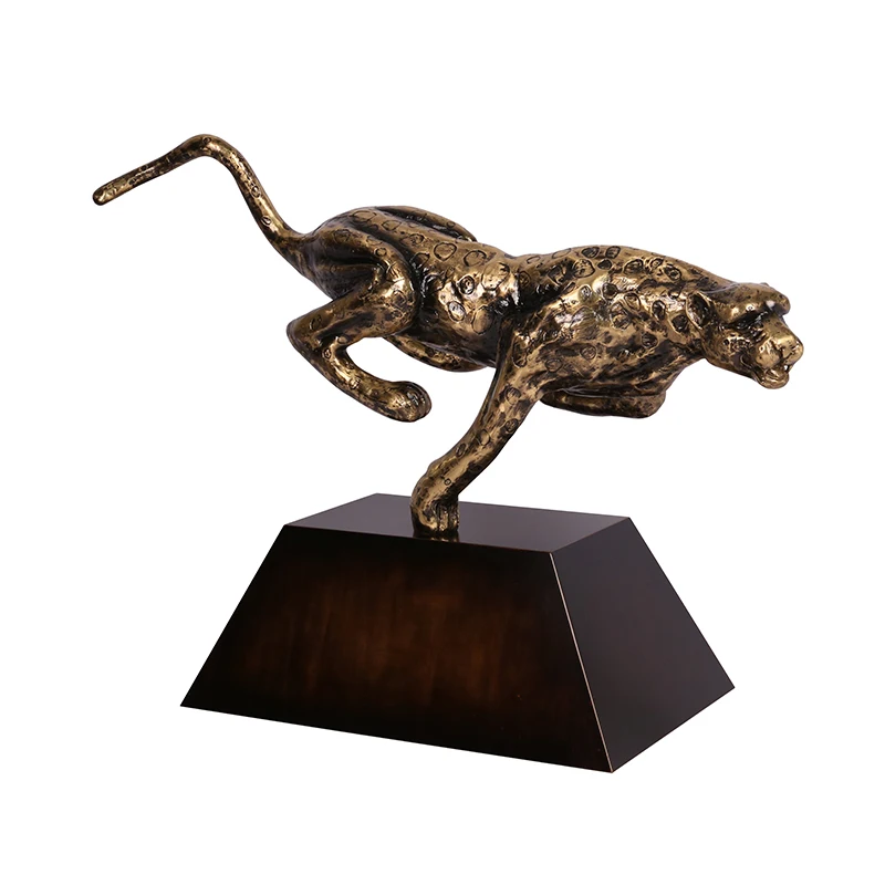 Metal desktop decor Cheetah sculpture home interior decorative items home decor sculpture