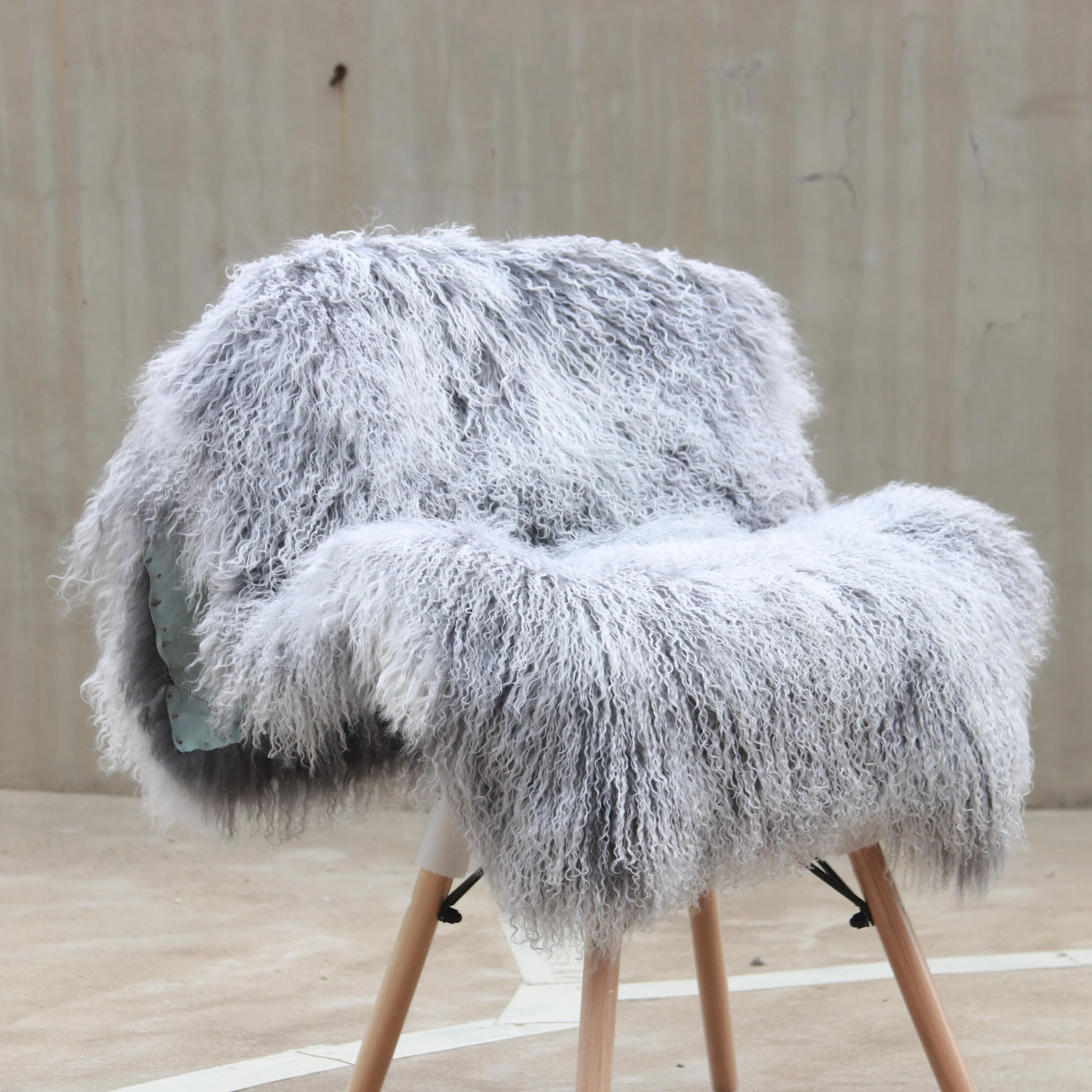 Luxury Natural White Mongolian Fur Plate Throw Sheepskin Tibetan Lambskin Real Fur Rug Genuine Hide