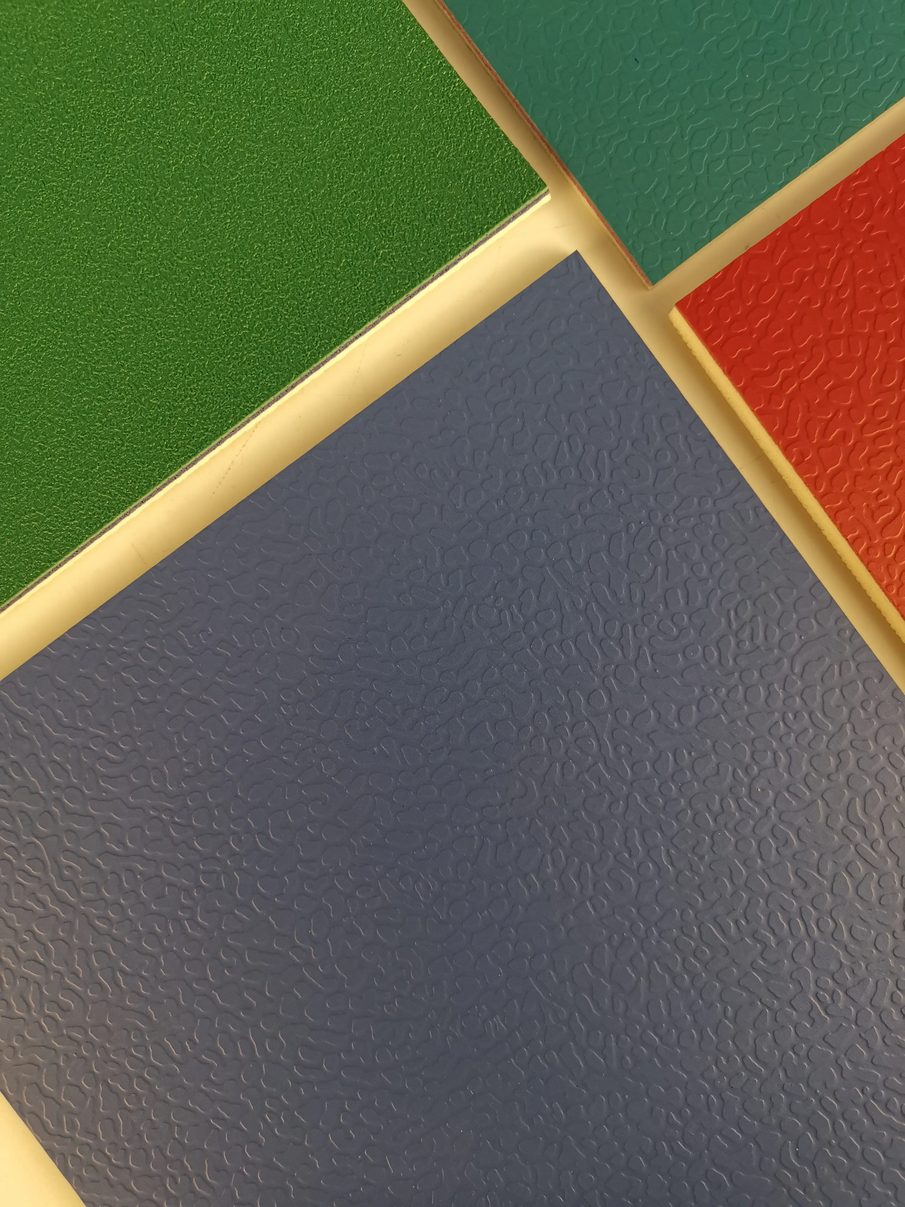 Badminton Sports Court Easy Installation Roll Flooring 2mm PVC Floor Roll Mat PVC Vinyl Homogeneous Heterogeneous Rolling Floor