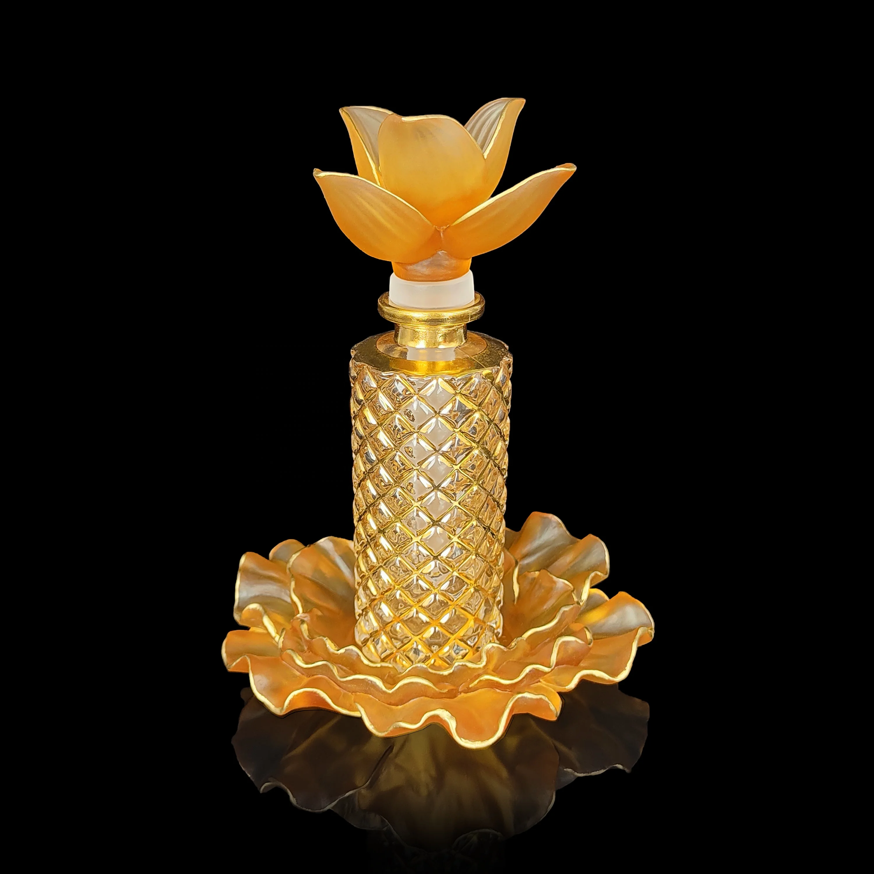 Custom luxury fragrance oil bottle with gold flower spray crystal perfume bottle