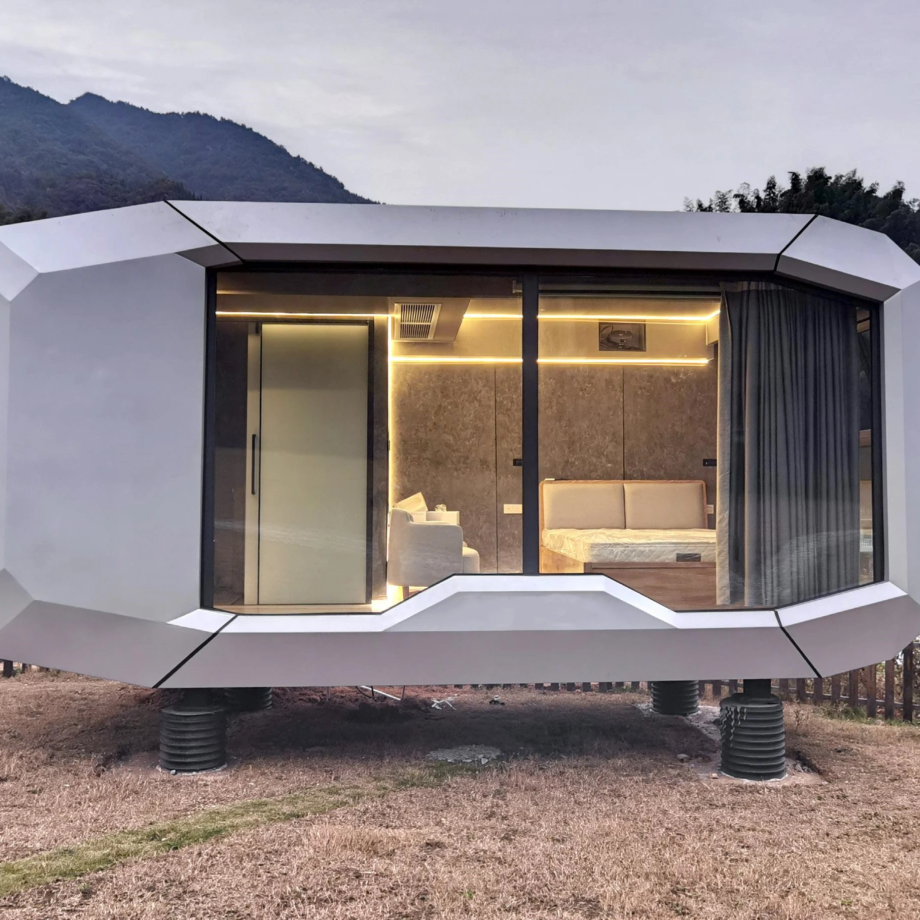 4 Bedroom Villa Aluminium Glass Modern Home hotel houseboat prefab house