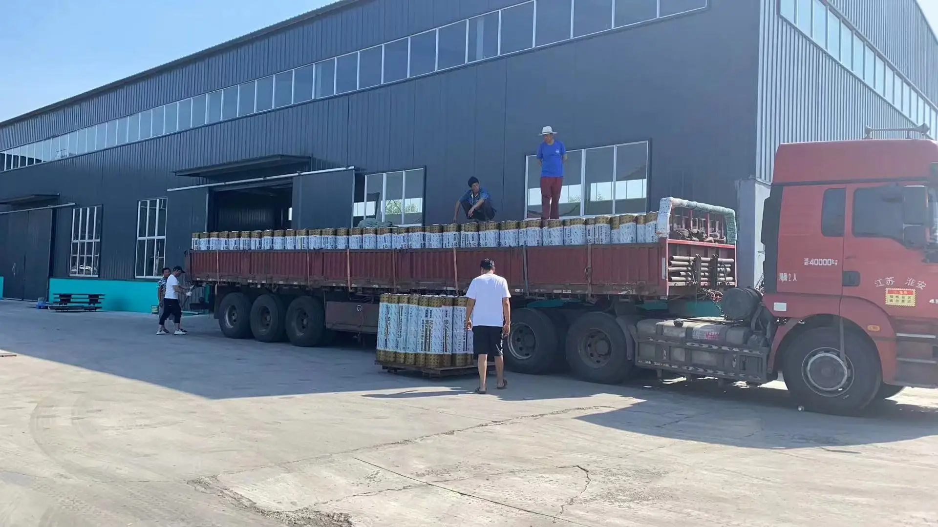 Factory Supply 3mm 4mm SBS Sheet Anti-Root Puncture Resistance Bituminous Asphalt Waterproofing Roofing Roll Waterproof Membrane