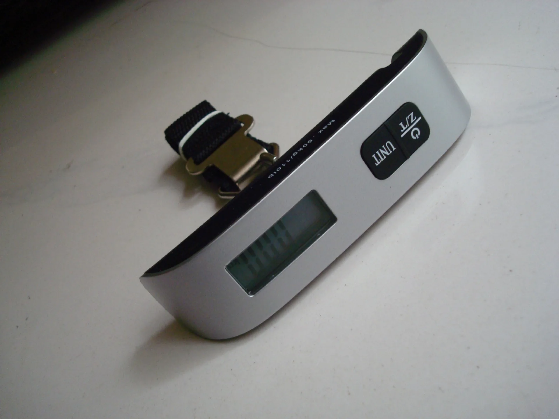 2023 New Arrival Portable Baggage Suitcase Weighing Scale Digital Hanging Travel Scale Backlight Large Capacity LCD Display