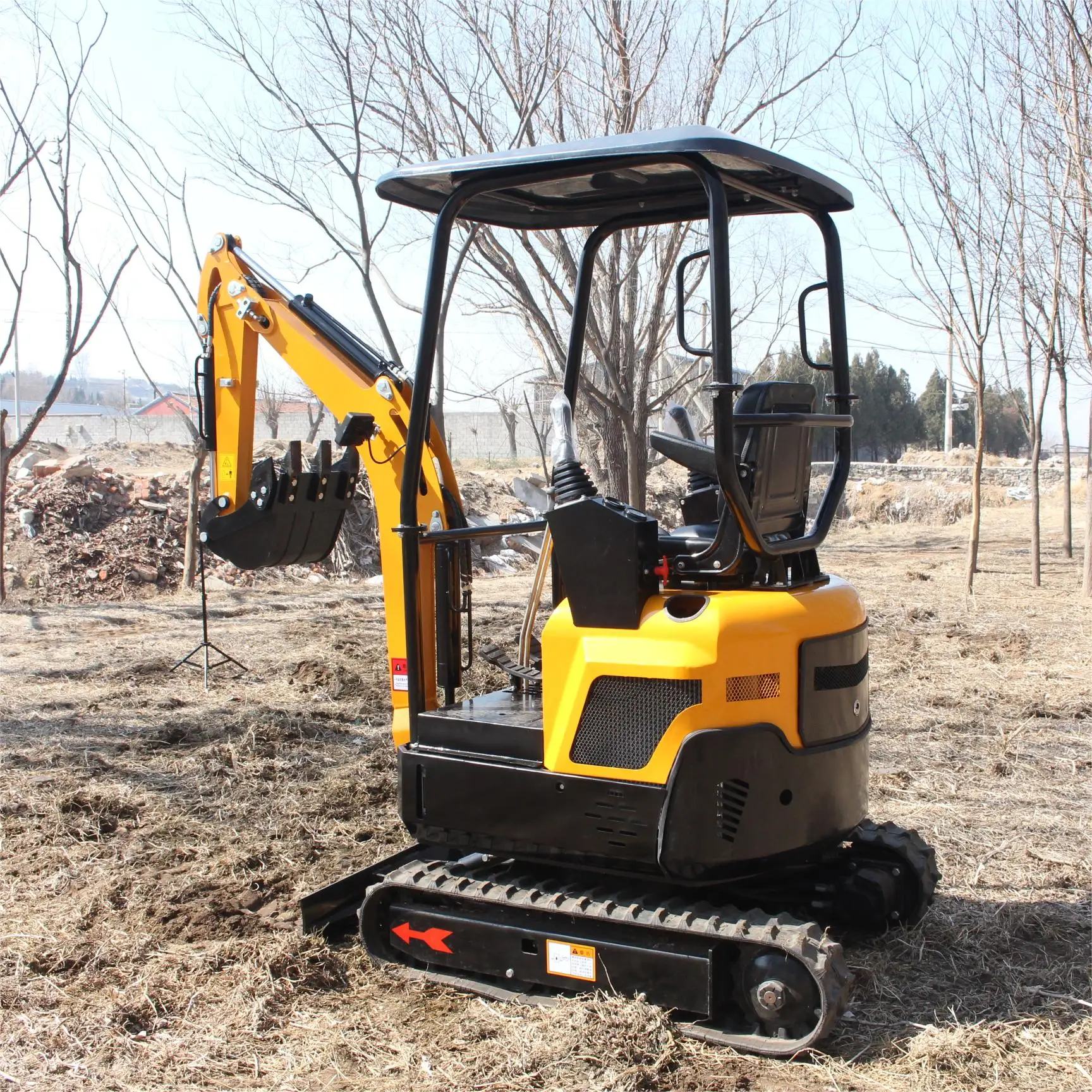 2024 New Production Line 1.8Ton Mini Excavator 180mm Rubber Tracks 400mm Trenching Bucket EPA EURO5