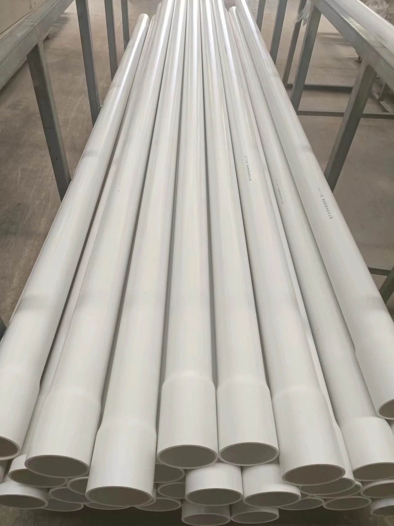Factory Sale PVC drainage pipe 1 2 3 4 5 6 8 10 12 14 inch sdr 13.5 17 21 26 32.5 41 pvc sewer pipe sanitary pipe