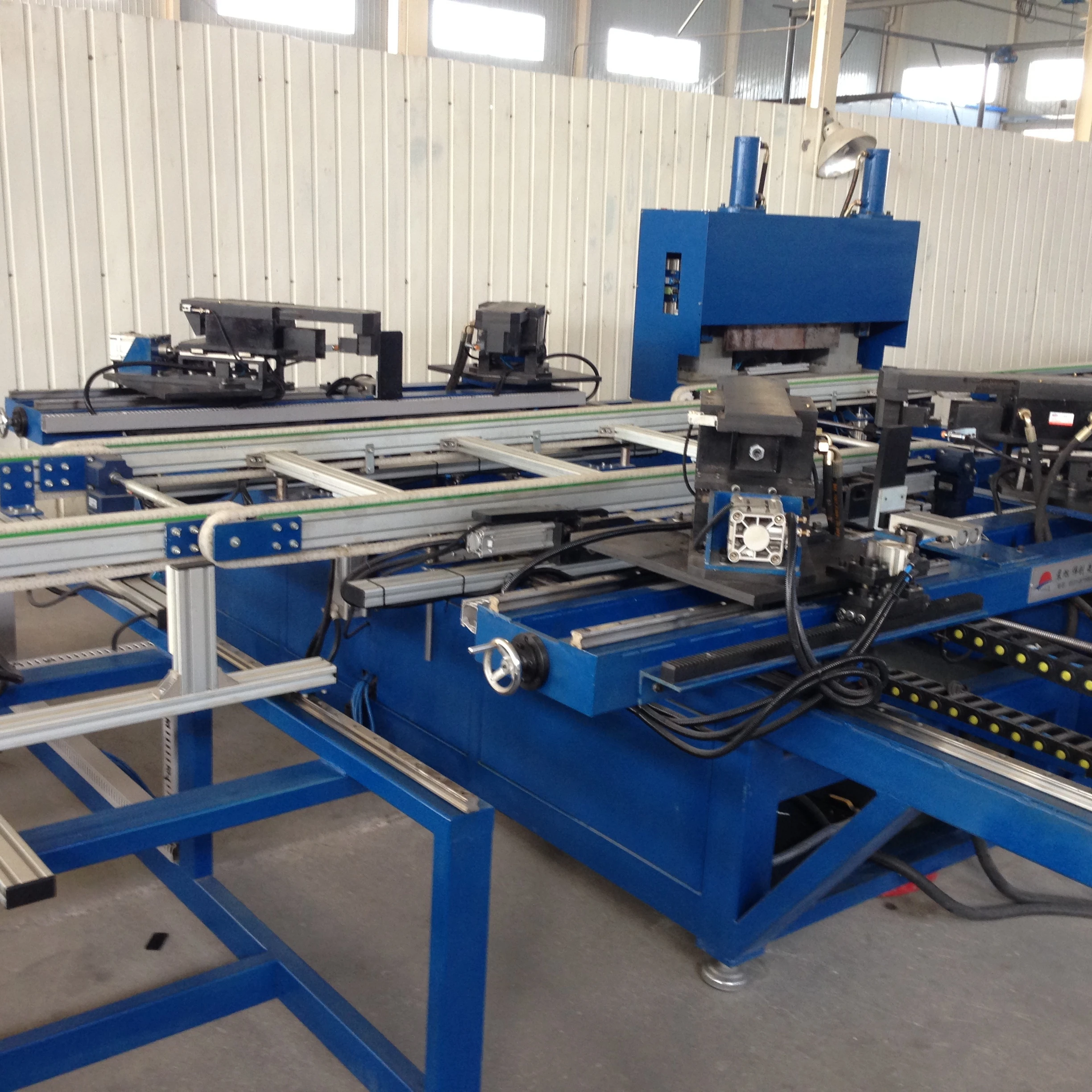 Semi-automatic solar cell module assembly equipment production line