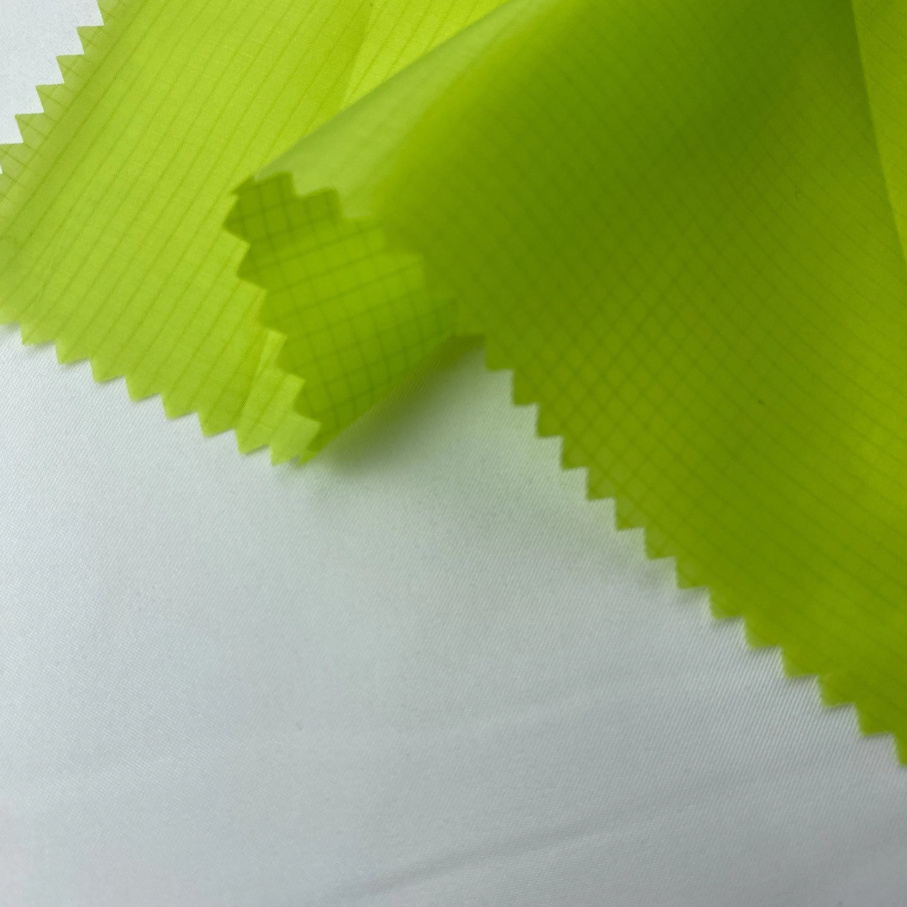 
WEITAI 20D*20D 0.25 Double Line Ripstop 100% Nylon Fabric For Anti-sunburn Outdoor clothing 