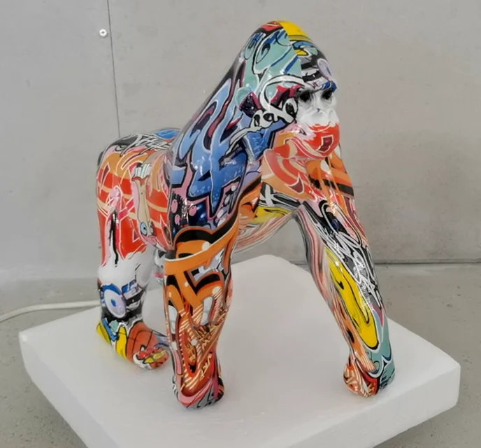 Custom home ornament walking big monkey resin decorative home decorative other garden ornament resin art