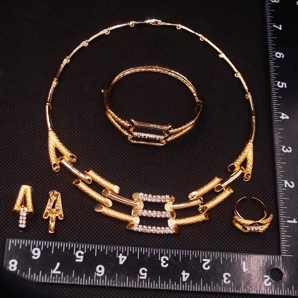 High Quality Luxury Decoration Necklace Sets 18 k Bride Collarbone Jewelry Set 18 K Gold Plated African Jewels Earring Bangle
