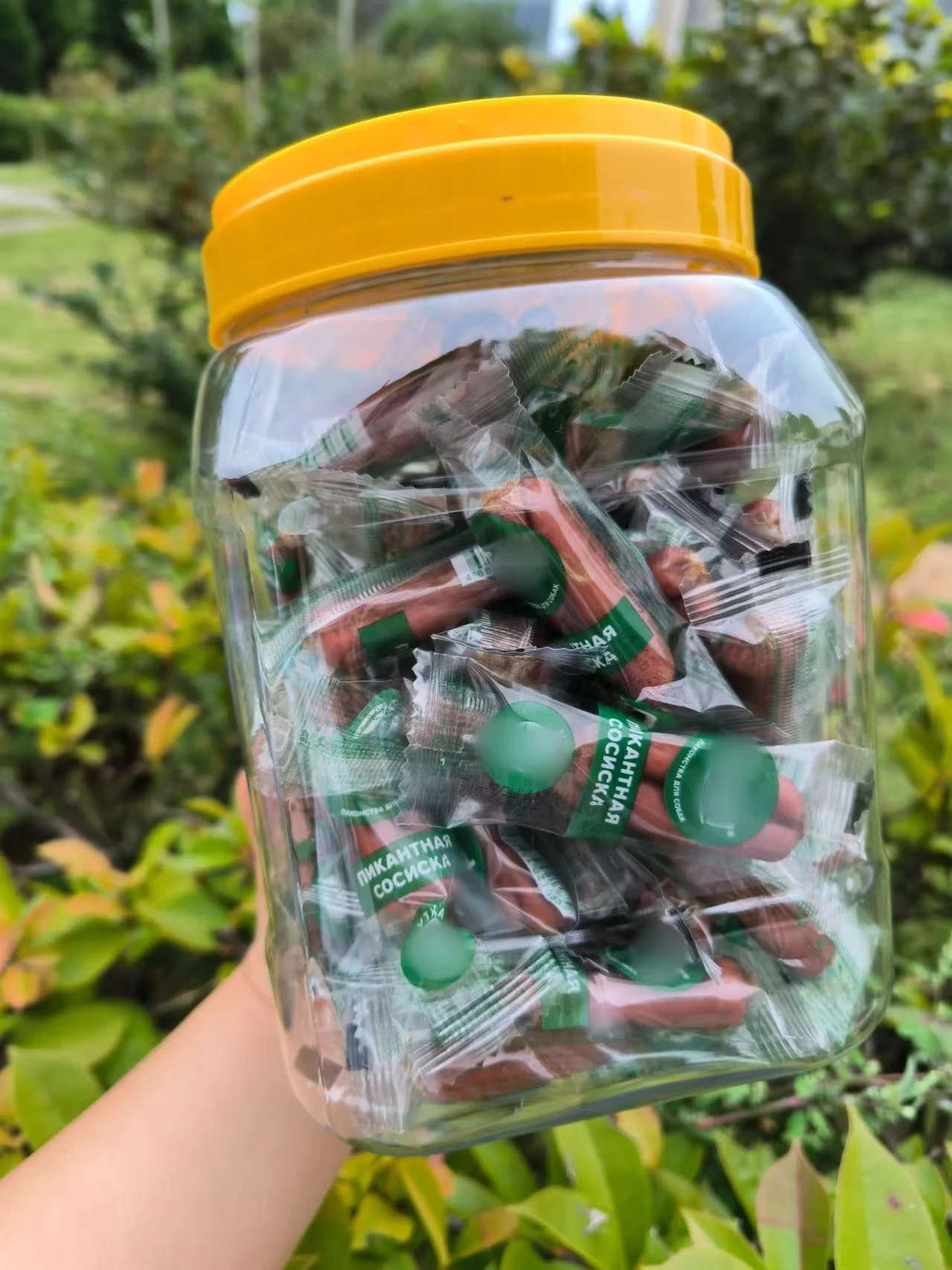 Куриная колбаса/кошка и собака закуски/утка говядина