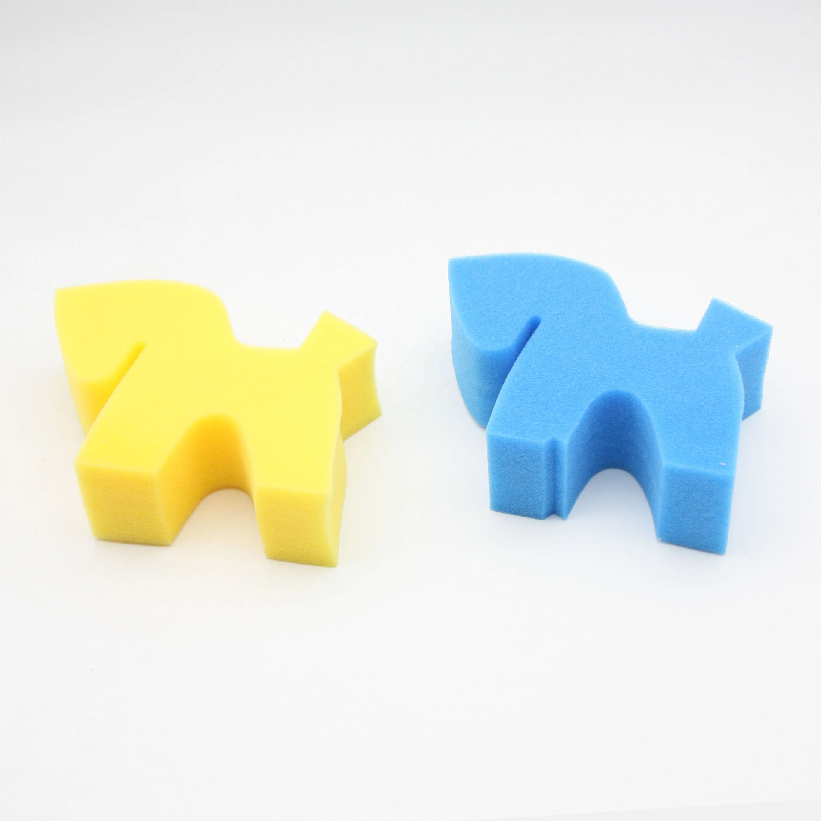 Colorful Horse-Shaped Soft Sponge for Horse Grooming Care Horse Brush and Hoof Pick Set