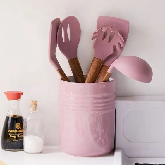 Ceramic cutlery table holder custom design kitchen tools pot porcelain kitchen utensil holder for home