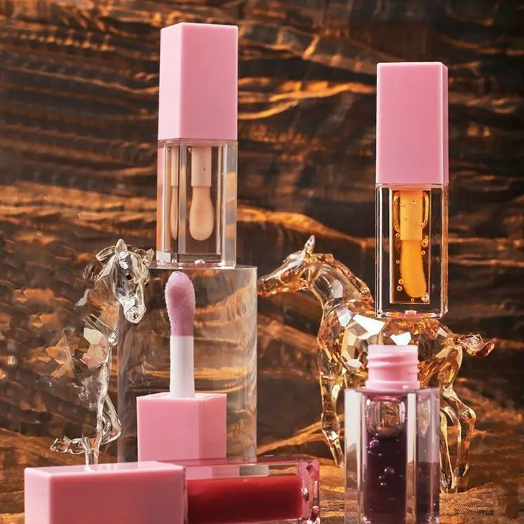 Factory Wholesale Custom Logo Lip Gloss Lipstick Lip Oil Color Changing Lip Oil Natural Formula