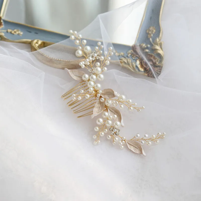 
SLBRIDAL Handmade Rhinestones Crystals Pearls Alloy Leaf Bridal Hair Comb Wedding Headpieces Hair accessories Women Jewelry 