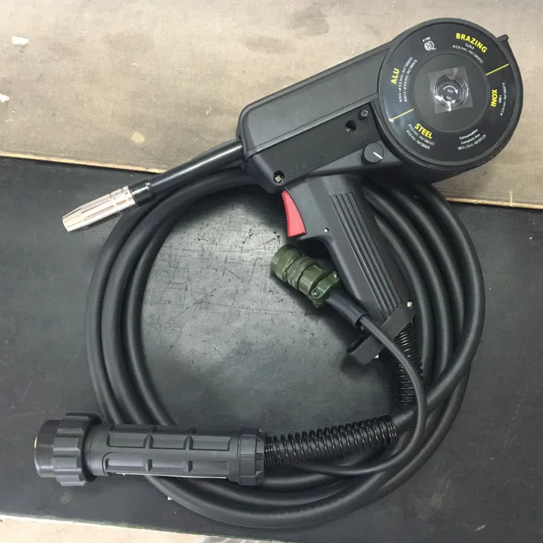 Сварочная горелка с газовым охлаждением MIG MAG CO2 15AK 24V нажимная алюминиевая катушка пистолет Европейским адаптером индивидуальная вилка