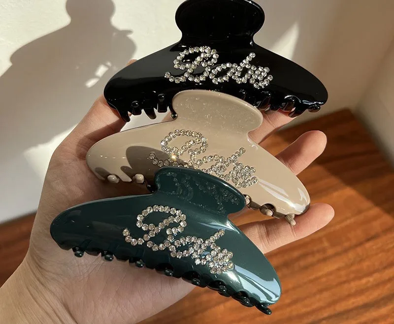 High Quality Rhinestone Letters Babe Acrylic Acetate Hair Claw Clip 11Cm Diamond Barrettes Women Shark Clips Hairpin Accessories