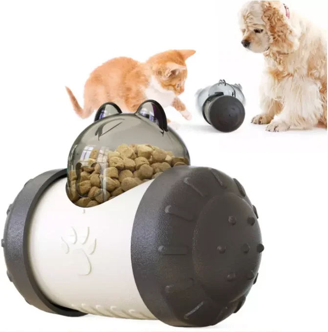 
Hot selling rubber train durable tumbler leaky rubber swing bear dog leaky feeder educational pet toys 