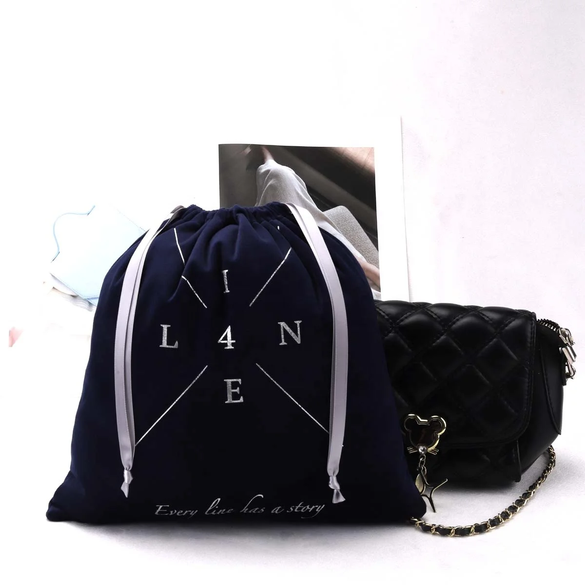 High Quality Custom Logo Printing Velvet Drawstring Shopping Gift Hair Extension Bag Large Soft Flannel Velvet Dust Bag