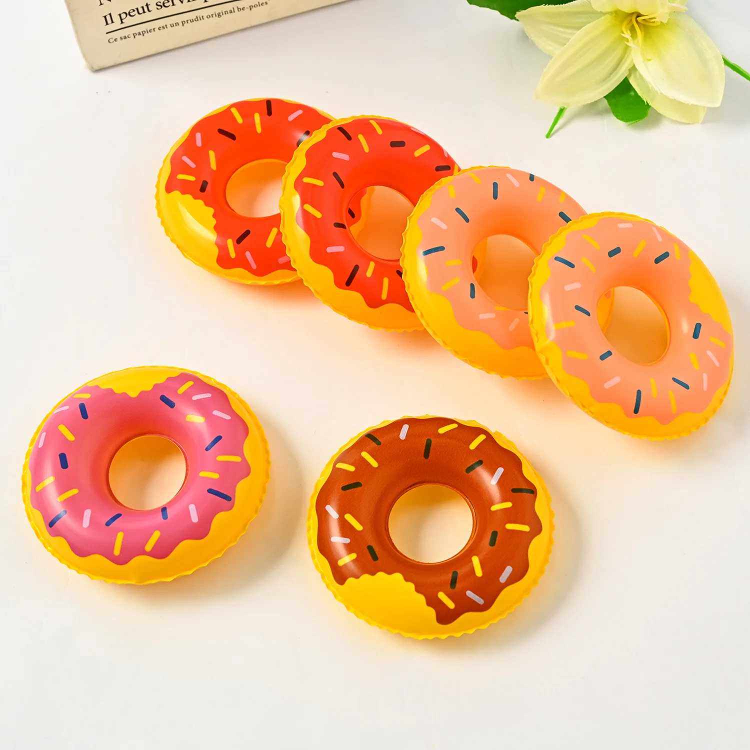 Inflatable Drink Cup Holders Mini Doughnut Cup Stand Floating Beach  Party Decoration Coasters Swimming Floating Toy