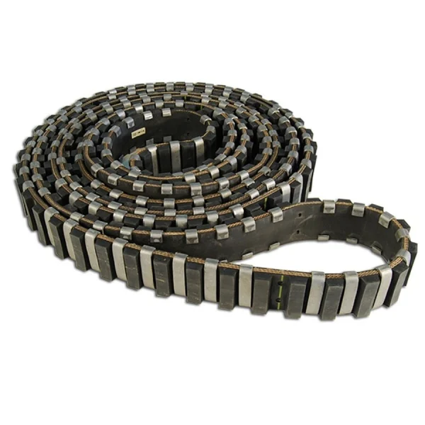 Custom Transmission Cable Puller Caterpillar Belt Drive Rubber Flat Street Sweeper