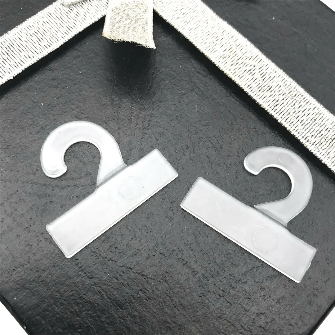 Professional supply and sales of environmental PP plastic buckle, bag hook or socks packing hook