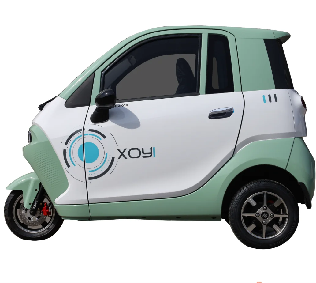 Luxury Style Big Power Auto Electric Small Car LHD Driving with Battery 3 Seats Electric Ev for Woman