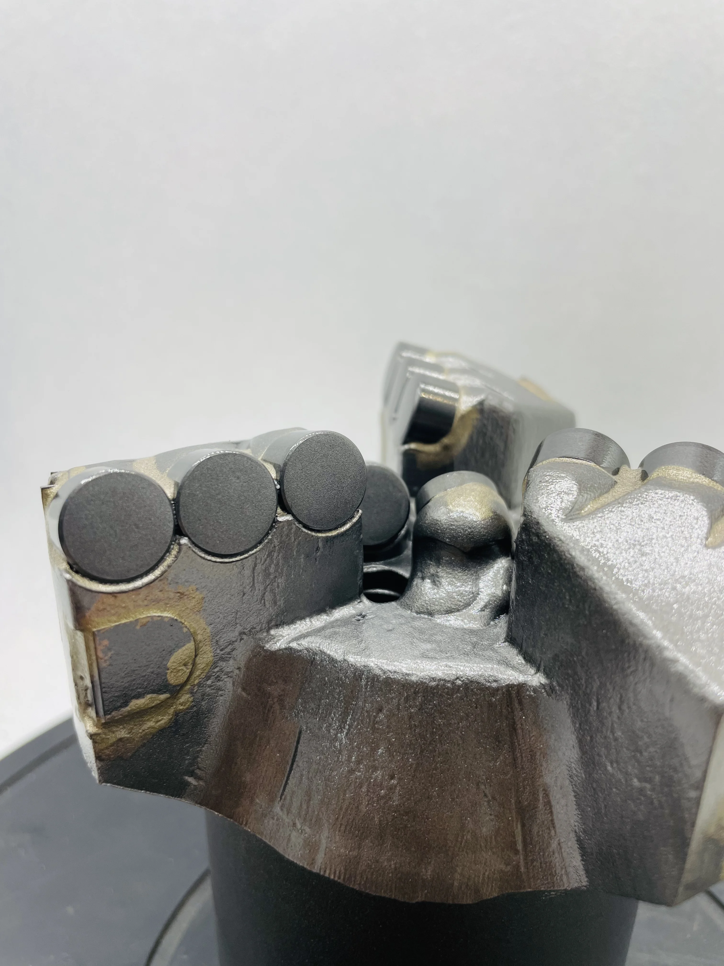 Size 91mm PDC concave drill bit thread 3 blades for hard rock formation