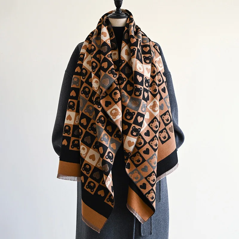 New Style Custom Brand Luxury Scarf Heart Bear Block Print Scarves Winter Women Cashmere Pashmina Scarf