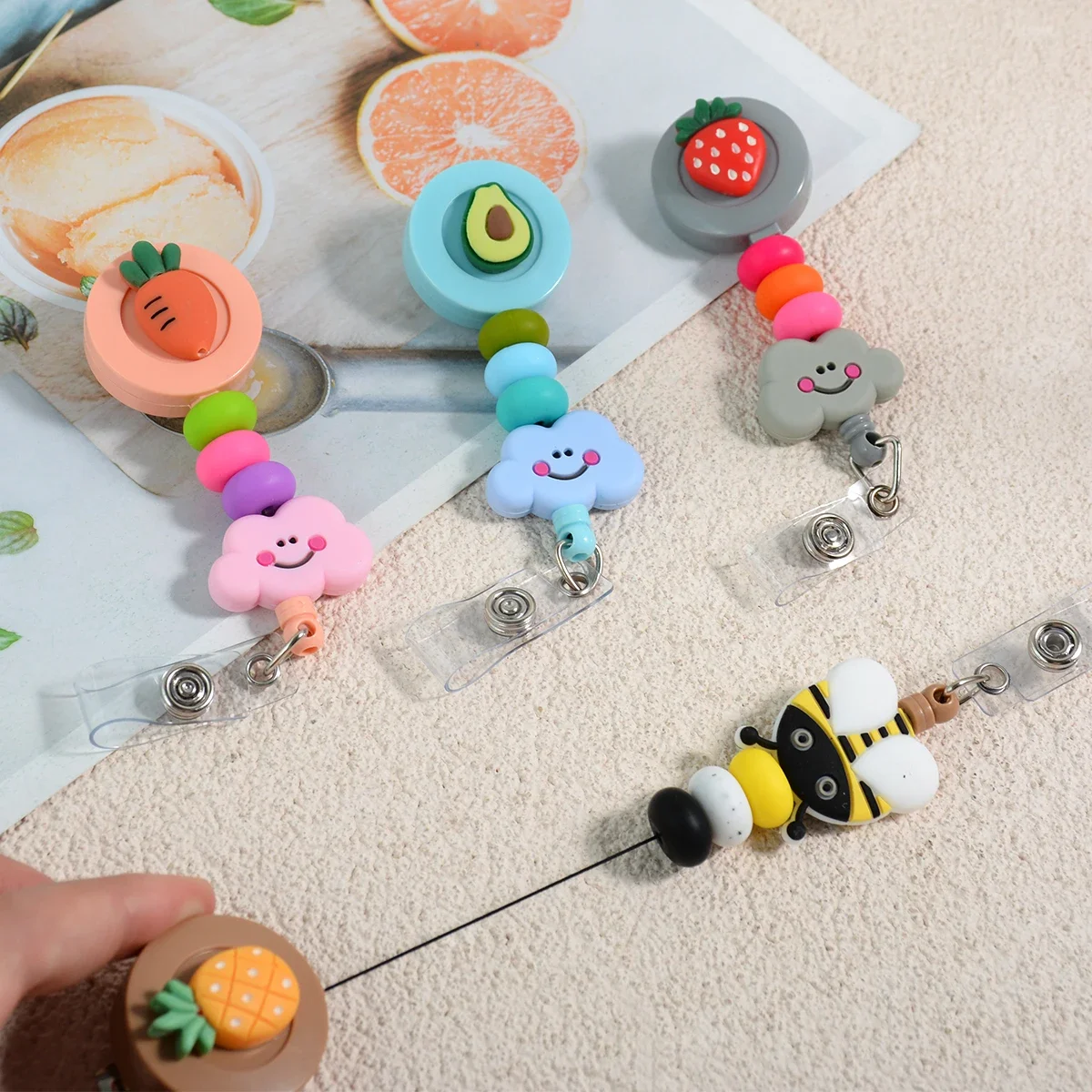 Cute Cartoon Silicone Beads Clouds Badge Reel For Holder With Alligator Clip Retractable ID Card For Doctors Nursing Accessories