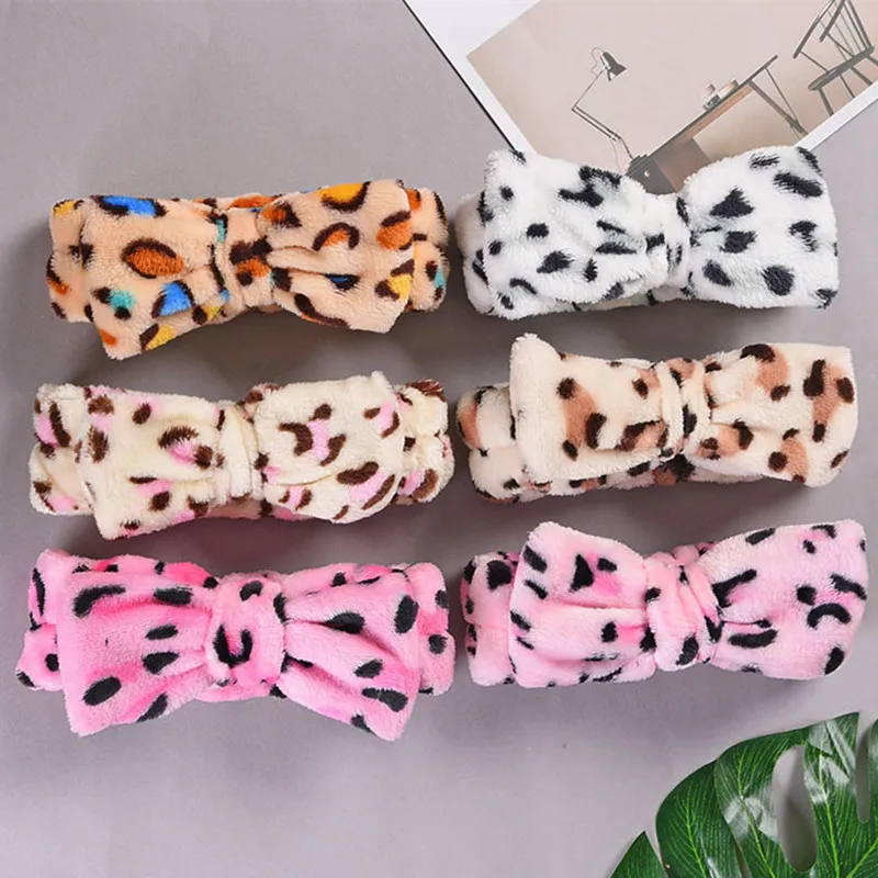 Facial Makeup Headband Soft Coral Fleece Cosmetic Headband for Women Girls Bow Hair Band Head Wraps for Washing Face Mask Spa Sh