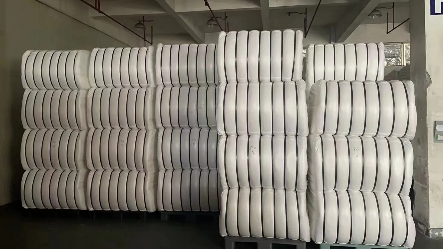 good quality Low Melt polyester staple fiber 4d*51mm with low price for filling Polyester Fiber Manufacturers and Suppliers