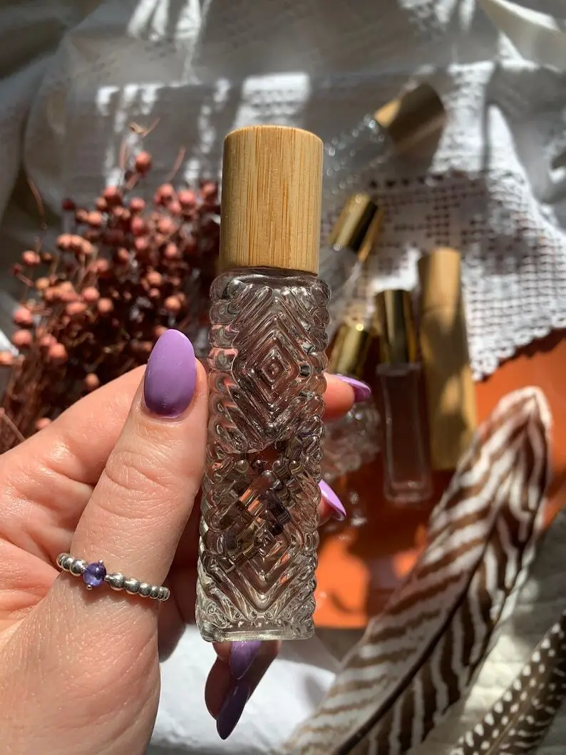 10ml 15ml Transparent Refillable Glass Essential Oil Roll on Bottle with Steel Roller Ball and Bamboo Lid