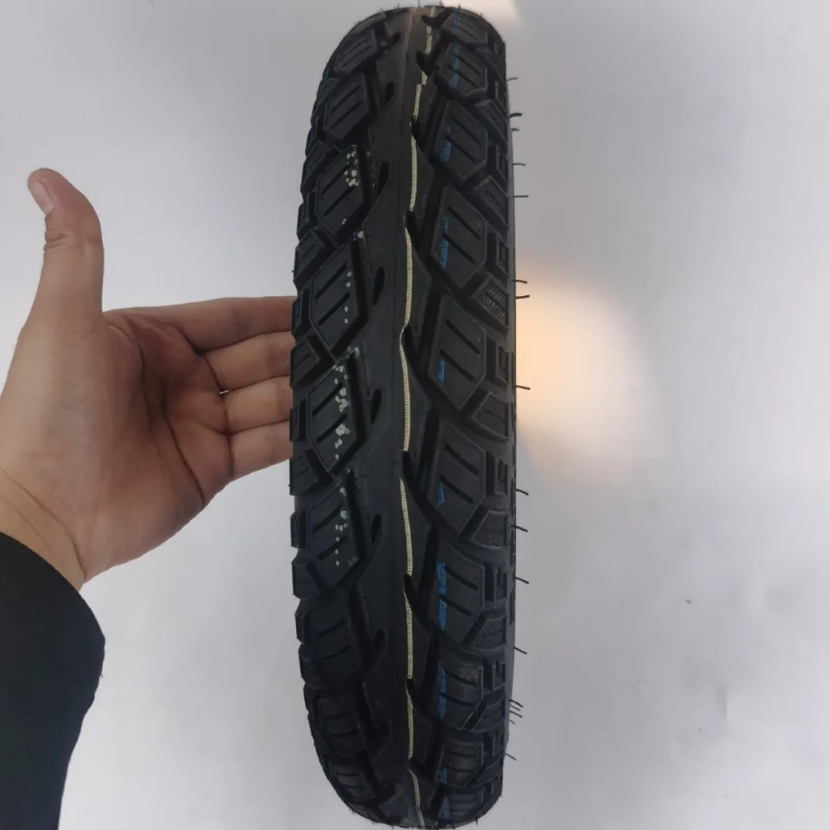 Factory direct sales 300-10 electric tricycle motorcycle tire Hercules vacuum tire steel wire tire wholesale