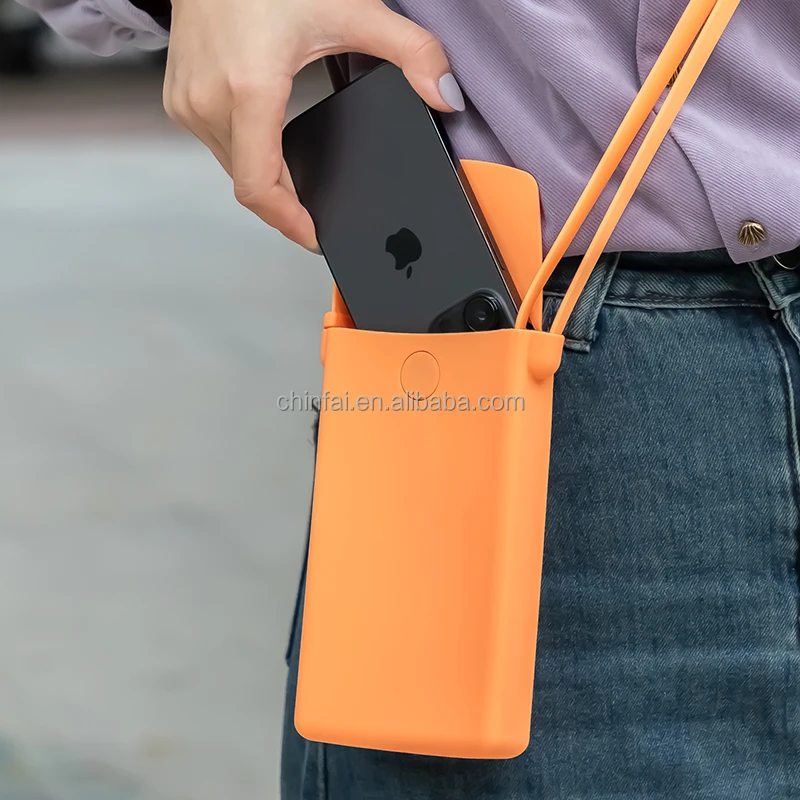 Chinfai New Waterproof Silicone Magnet Cover Crossbody Cell Phone Case Bag