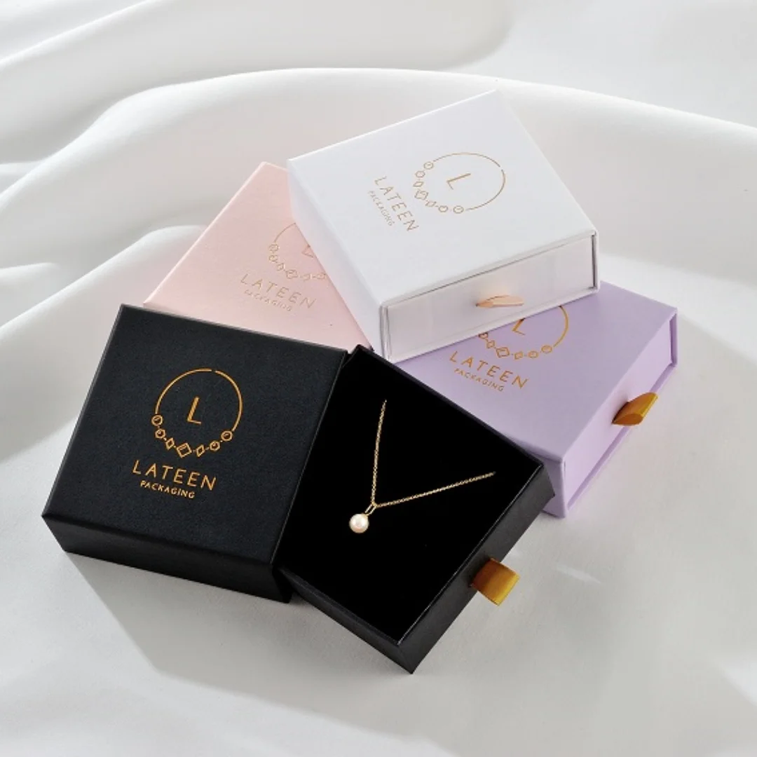 Custom Microfiber Pure Color Velvet Suede Jewelry Pouch Envelope Flap Jewelry Packing Pouch with Button