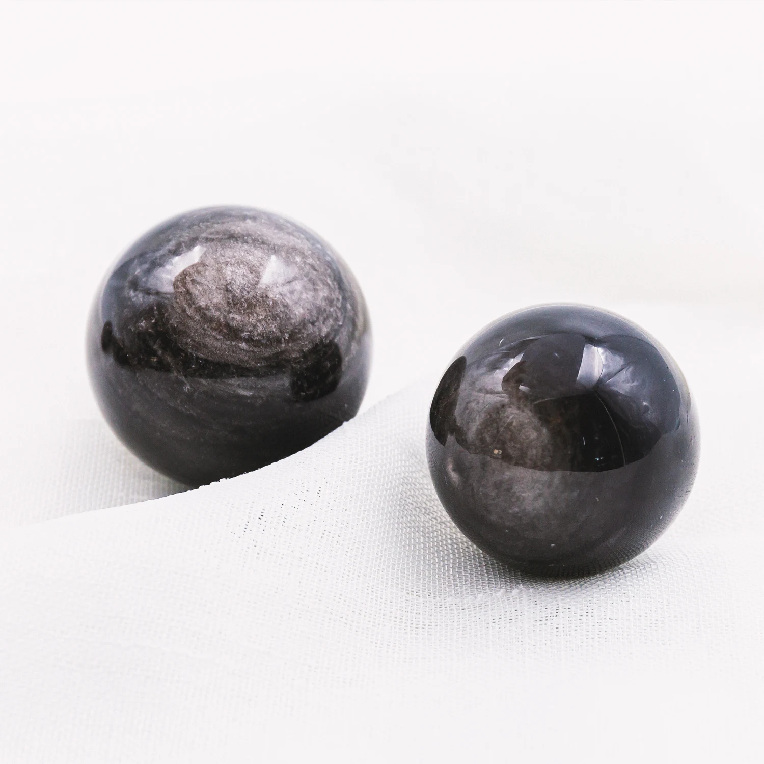 
Hot sale high quality polished reiki silver obsidian sphere quartz ball healing stone natural crystal crafts 
