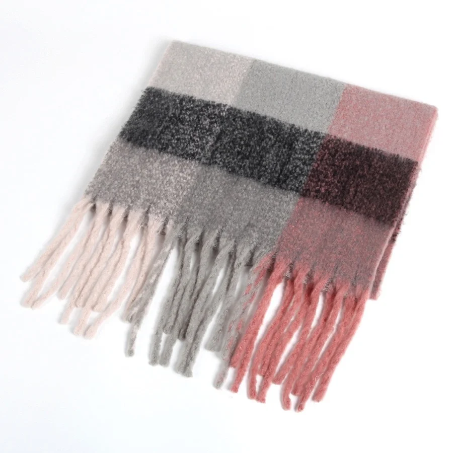 
KENSHELLEY Wholesale Thick Plaid Winter Scarf Women Stylish Pashmina Shawls Classic Check Pattern Cashmere Scarf With Tassel 