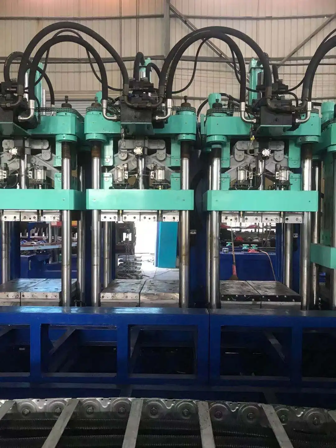 Продажа с завода, использованные тапочки/спортивная подошва, одноцветная машина для литья под давлением обуви EVA