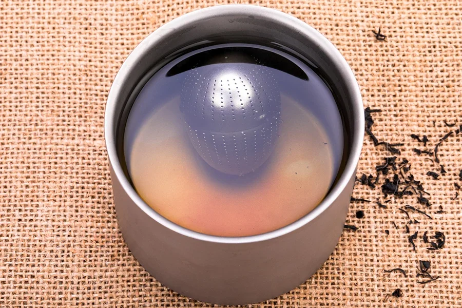 Healthy Titanium Egg-Shaped Tea Infuser Silver Loose Leaf Tea Ball Strainer Set for Office Home Outdoor Use
