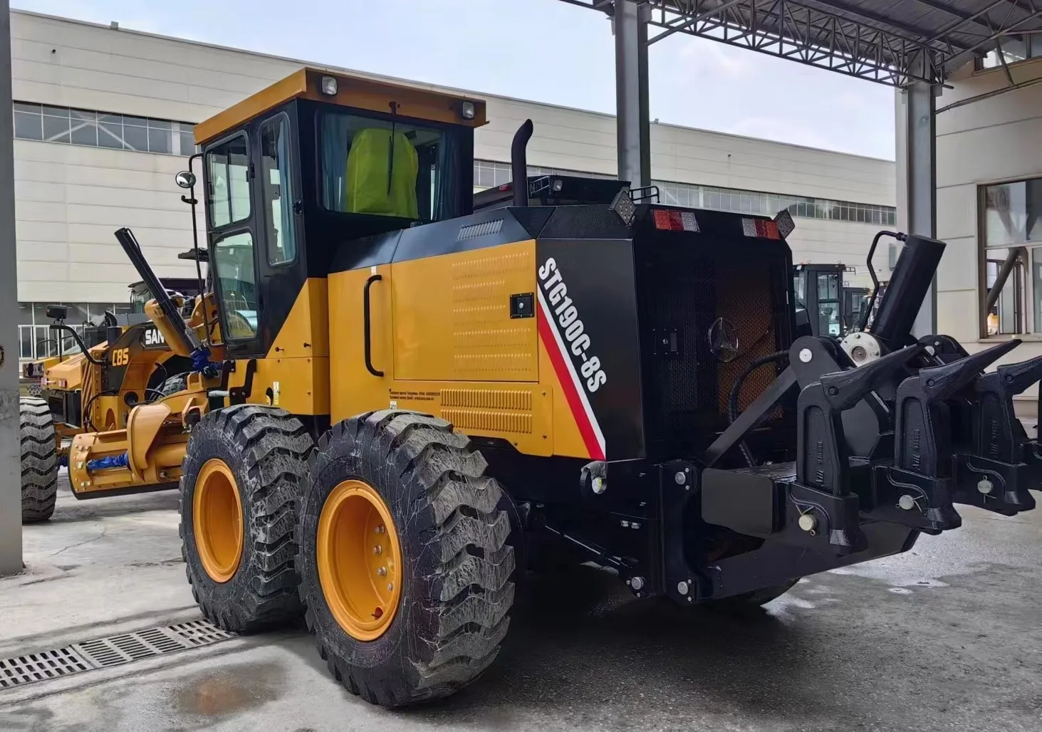 CE certified Chinese Top Brand New motor grader STG210C-8 16 ton 210hp grader EPA Technical Video Support