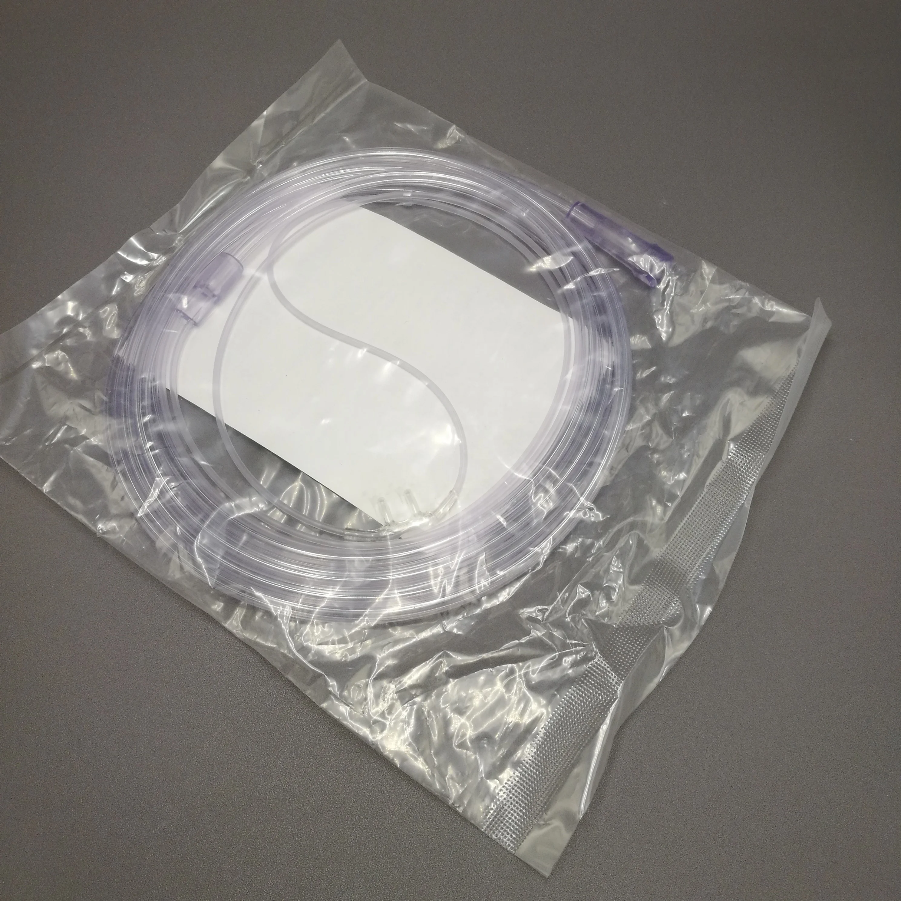 Nasal cannula with clear or green